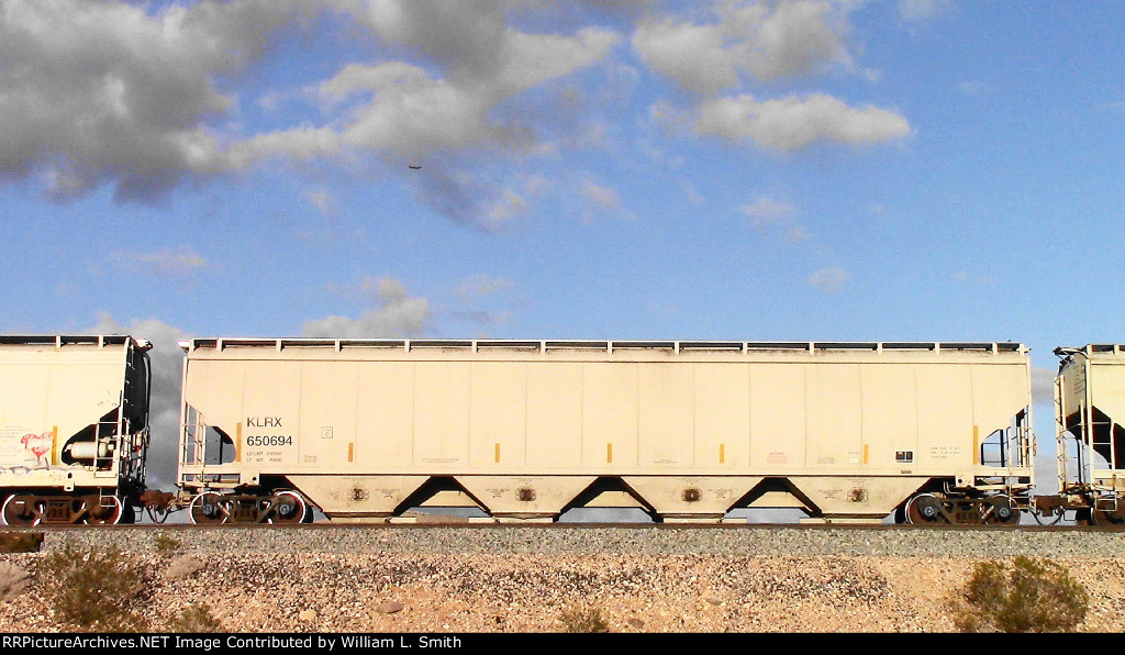 WB Manifest Frt at Erie NV W-MdTrnSlv  -75